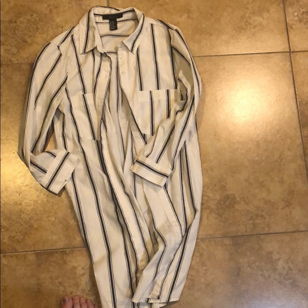 Forever 21 black and white long flannel